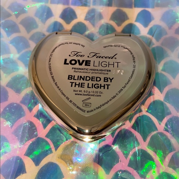 TOO FACED Love Light BLINDED BY LIGHT Highlighter - Picture 3 of 14